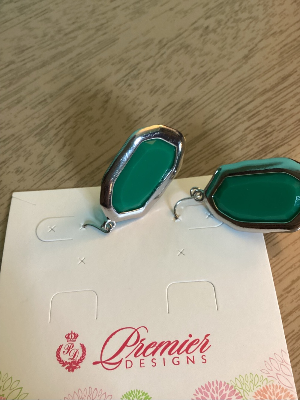Premier Designs Abstract Green Jewel Stone Dangle Earrings New - Picture 5 of 7